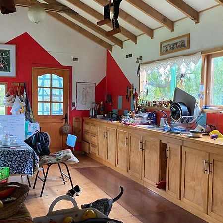 Room In Urban Garden Кастро Экстерьер фото